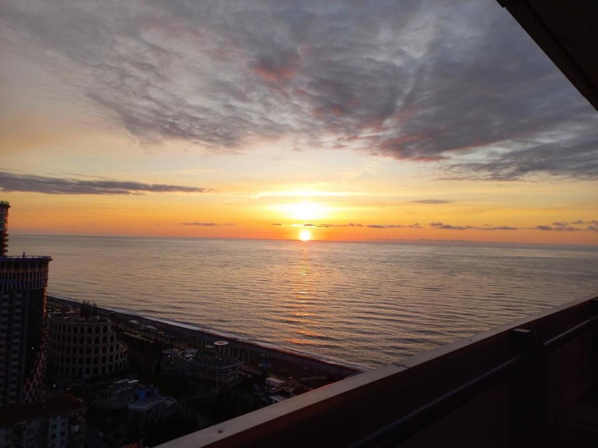 Orbi City, Batumi, Georgia Kültér fotó